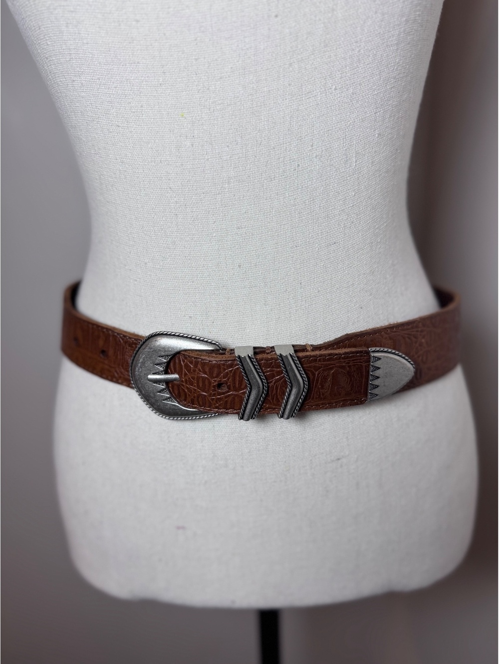 Banana Republic Brown Embossed Leather Western Ranger Belt Silver Buckle XS